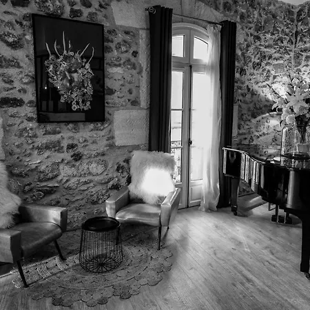 Demeure Terrisse La Apartment